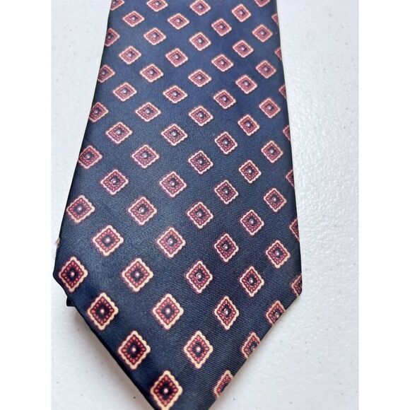 Resilio Tie Geometric Navy Red 4” Wide Acetate - Picture 2 of 5